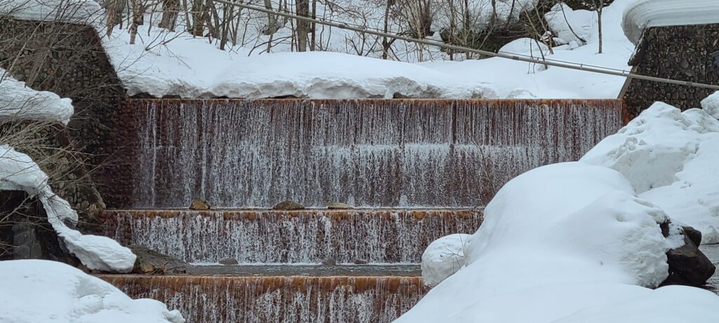 乳頭温泉郷 妙乃湯 渓流