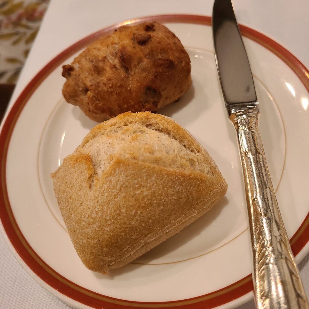 帝国ホテル　ダイニングルーム　コースディナー