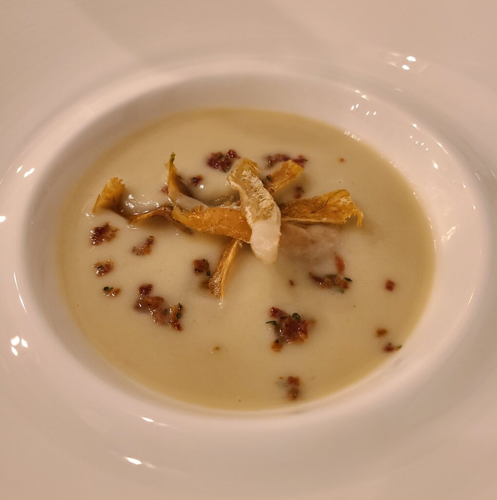 帝国ホテル　ダイニングルーム　コースディナー