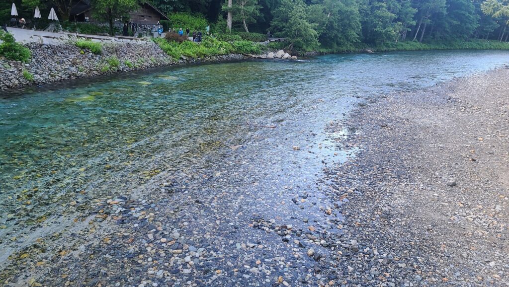 早朝の上高地　河童橋