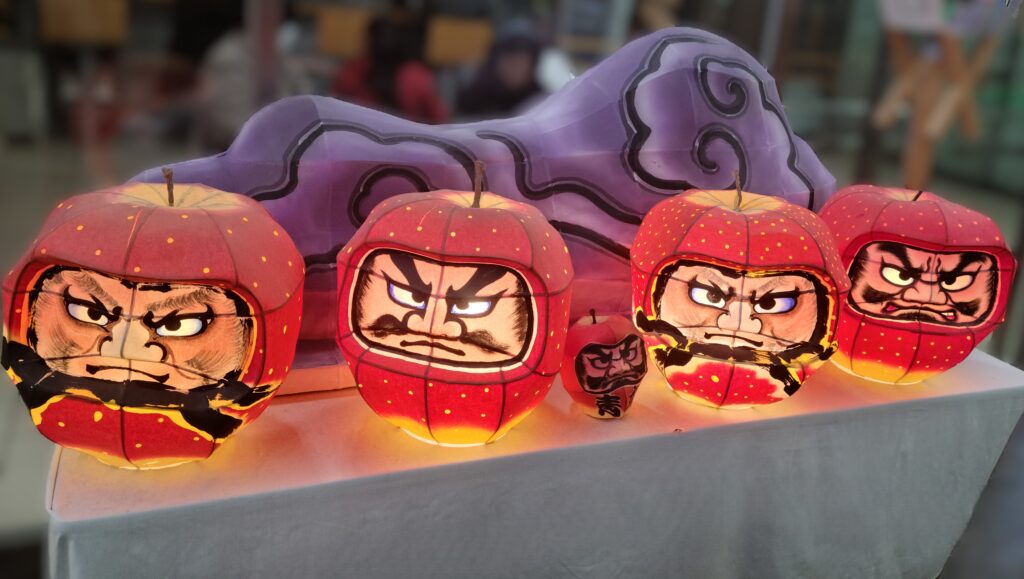 新青森駅　ねぷた