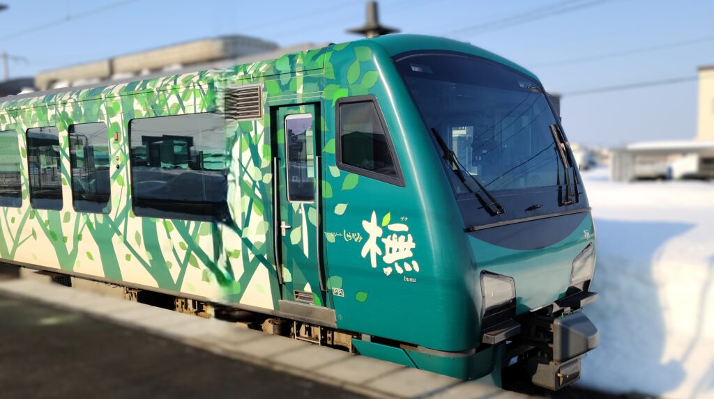 リゾートしらかみ（橅）　車体