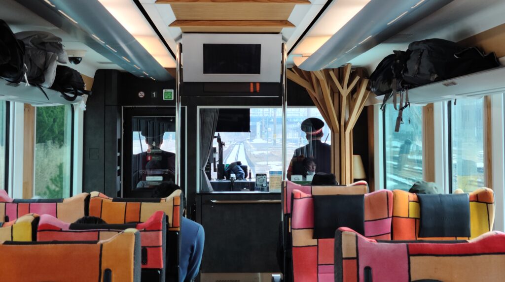 リゾートしらかみ（橅）　運転席