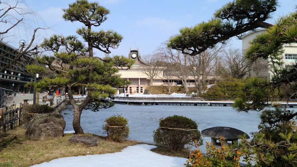 秋田　千秋公園　大手門の堀