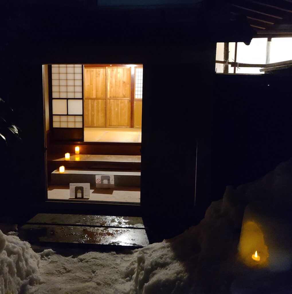 旧片野家住宅のかまくら