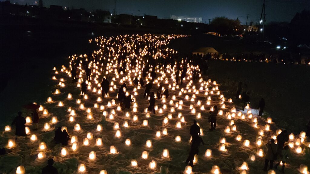 夜の蛇の崎川原の灯り